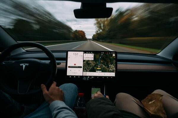 No Gaming Feature While Driving, Tesla Announces