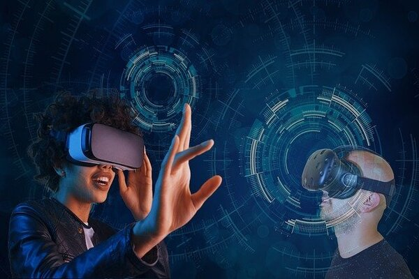 Giant Tech Companies Are Investing in The Metaverse