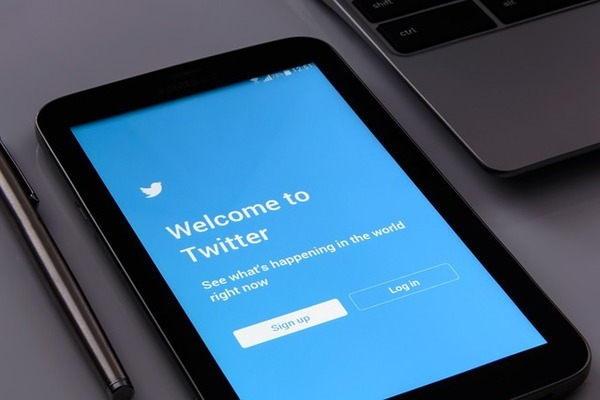 US Lawmakers Question Twitter on Its Security Practices