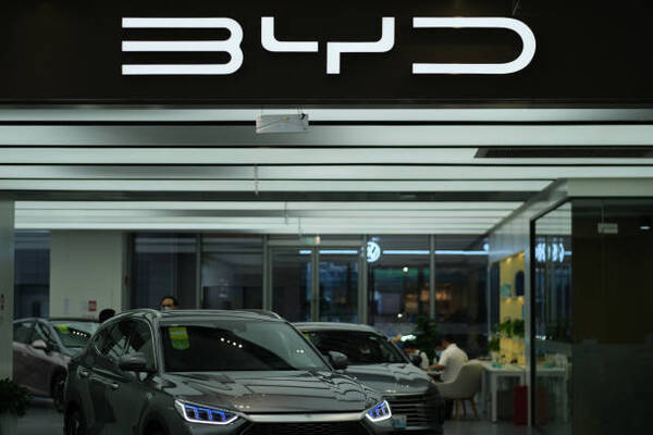 Chinese EV Maker BYD Shares Rose Over 5% After Forecasts